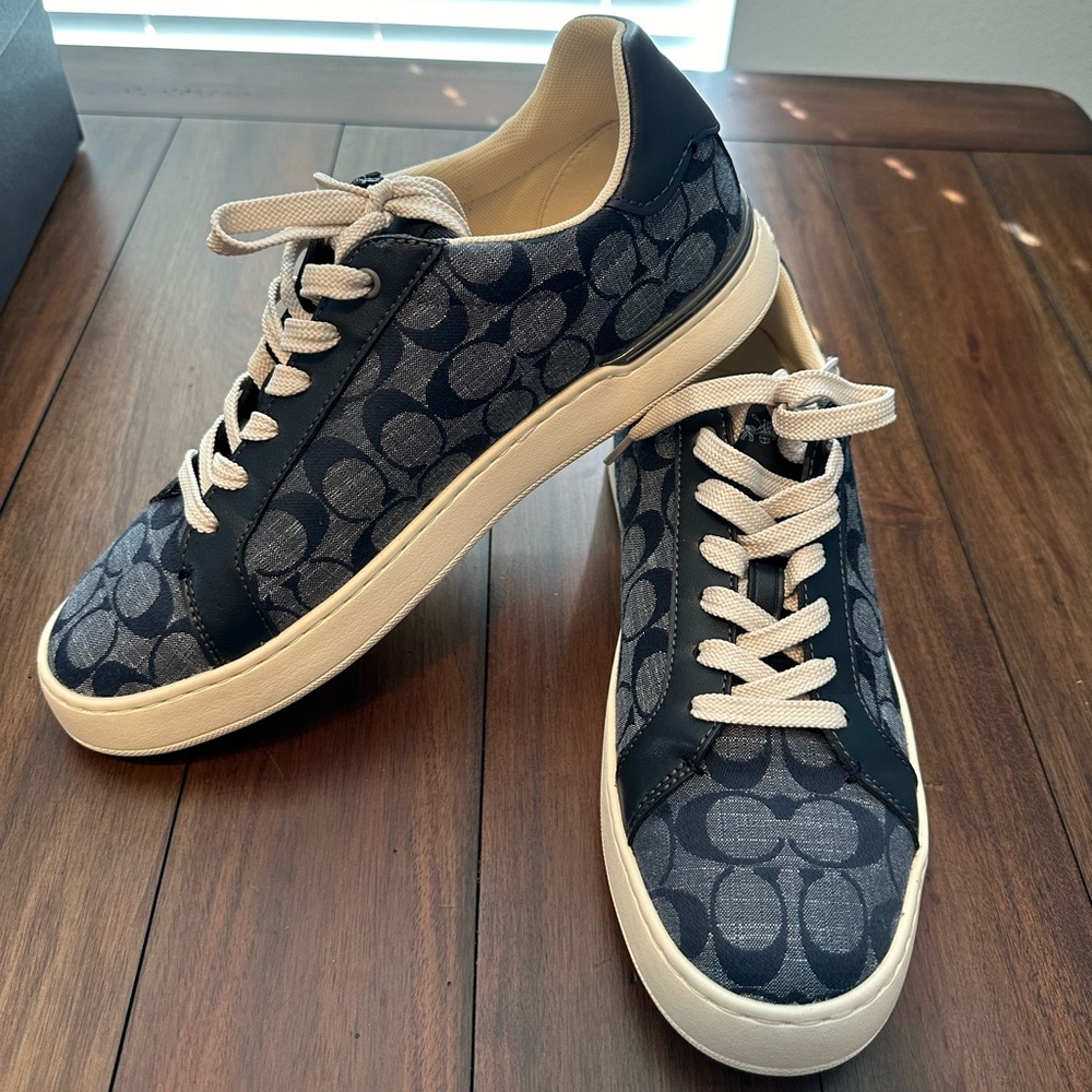 Coach Lowline Top Sneaker. Signature Jean.